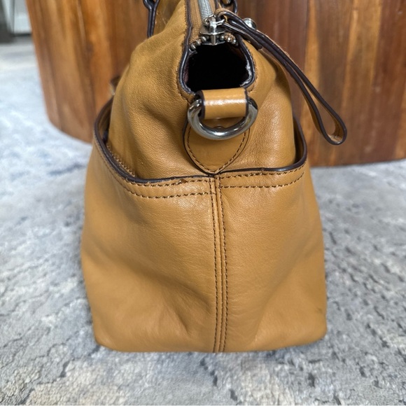 Tignanello Bag Tan Leather Purse Multi-Compartment Handbag 2 Handle Shoulder Bag - Picture 5 of 15